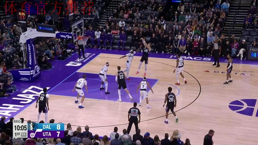 基扬特-乔治精彩过人拉杆上篮，爵士打出14-2反超独行侠4分